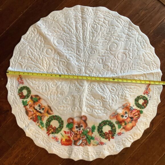 VTG White Felt Christmas Tree Skirt Tablecloth Teddy Bears Rennoc Joyce Garofalo - Picture 8 of 10